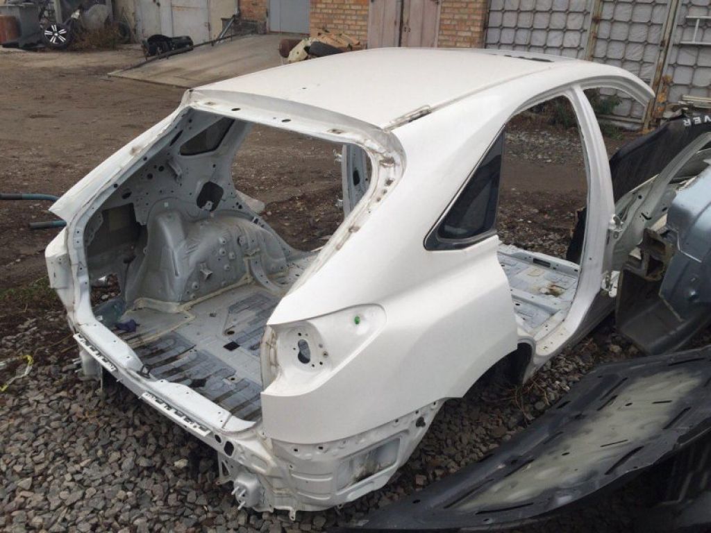 62710-0E020 | Скло у кузов задн. прав. LEXUS RX350/450 09-15