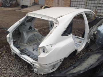 Скло у кузов задн. прав. LEXUS RX350/450 09-15