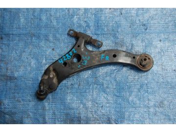Рычаг передней подвески нижний лев. TOYOTA CAMRY 30 02-06