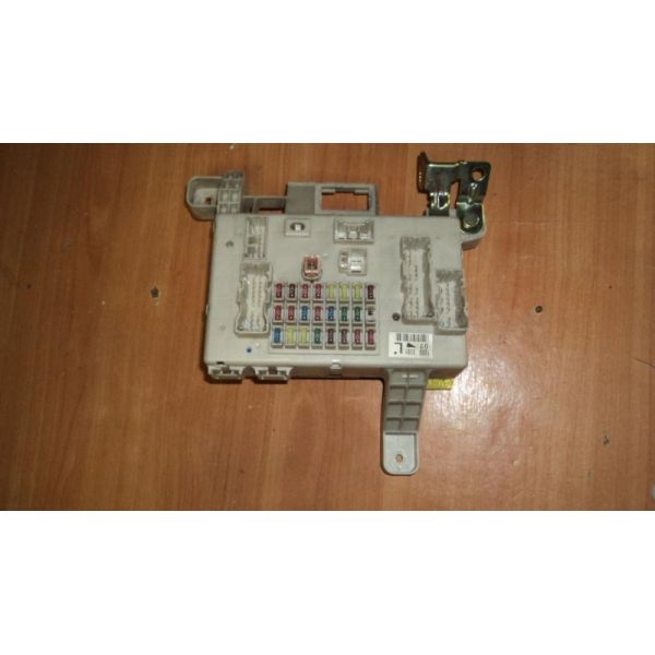Блок запобіжників салон TOYOTA LAND CRUISER PRADO 120 02-09 82730-60130