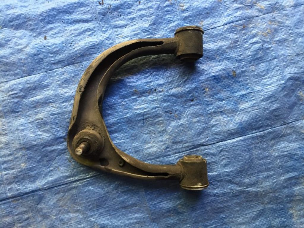 48610-60050 | Важіль передньої підвіски верхній прав. LEXUS GX470 02-09 - Фото 2