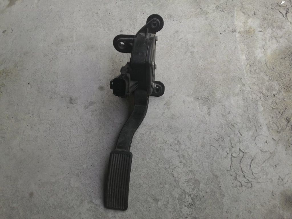 Педаль газу MAZDA CX-9 06-16