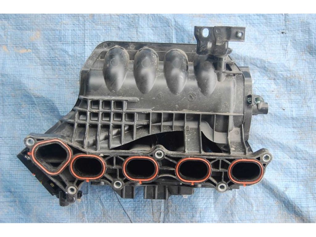 17100-R60-U00 | Колектор впускний HONDA ACCORD CU8 08-13 - Фото 2