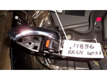 Ручка двери внутренняя задн. лев. TOYOTA CAMRY 40 06-11