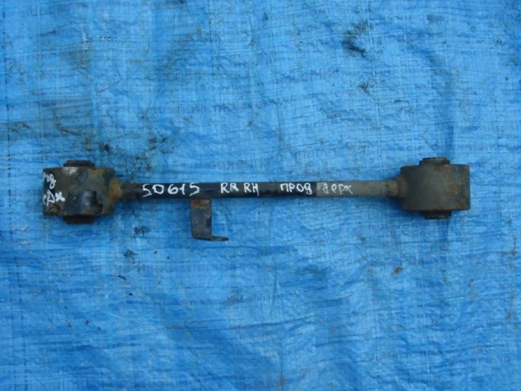 48710-35060 | Рычаг задней подвески продольный прав. LEXUS GX470 02-09