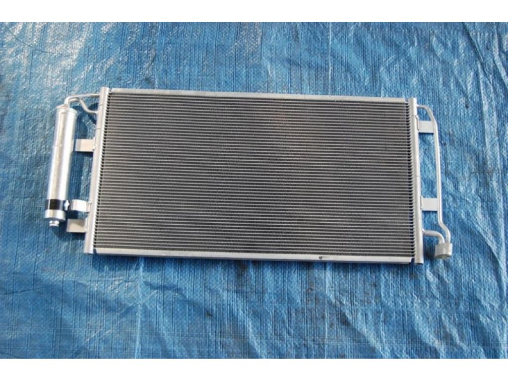 92100-3NA0A | Радіатор кондиціонера NISSAN LEAF 10-17