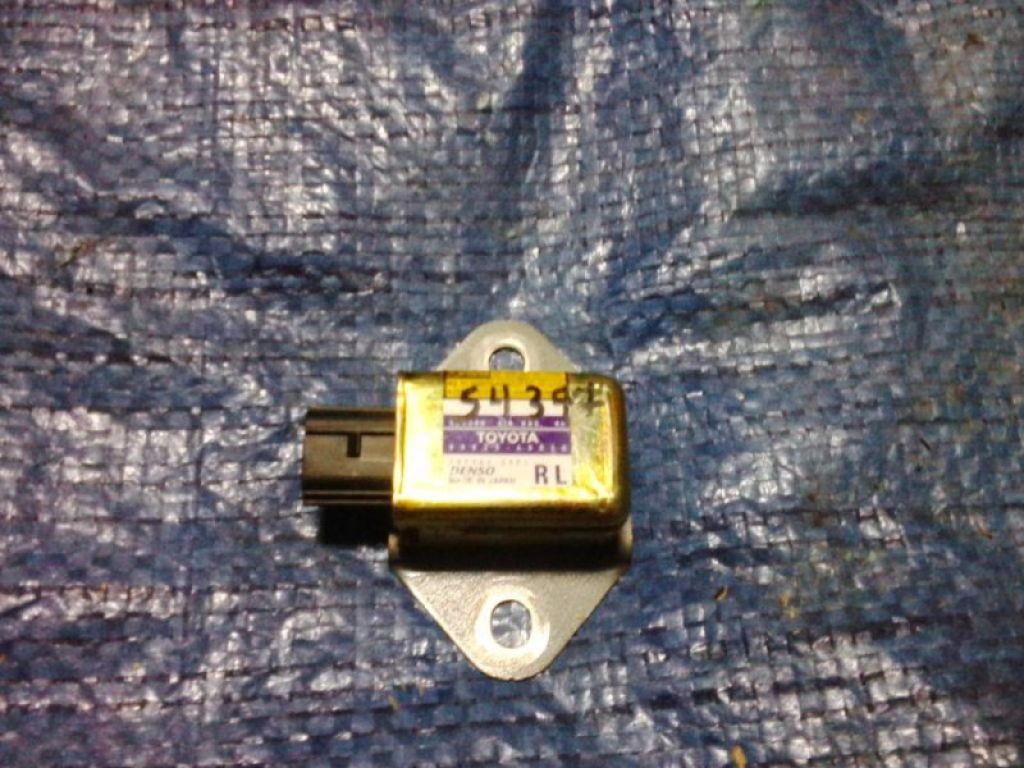 89833-60010 | Датчик удару задн. лів. TOYOTA LAND CRUISER PRADO 120 02-09