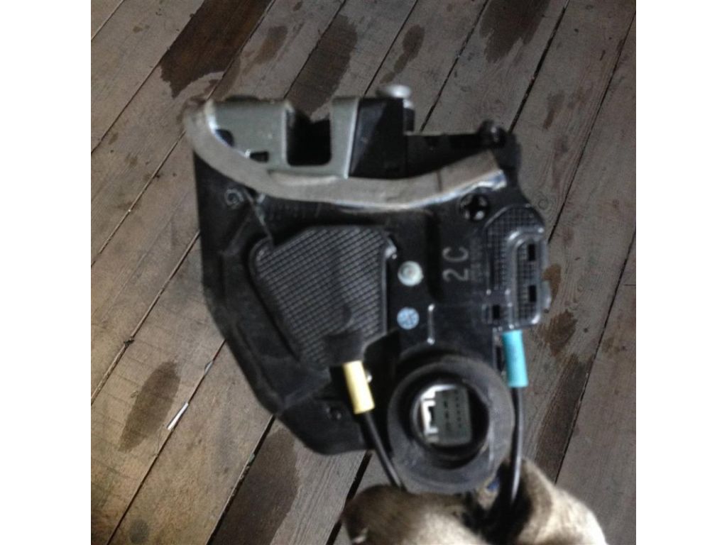 69050-42021 | Замок двери задн. прав. TOYOTA RAV4 05-12