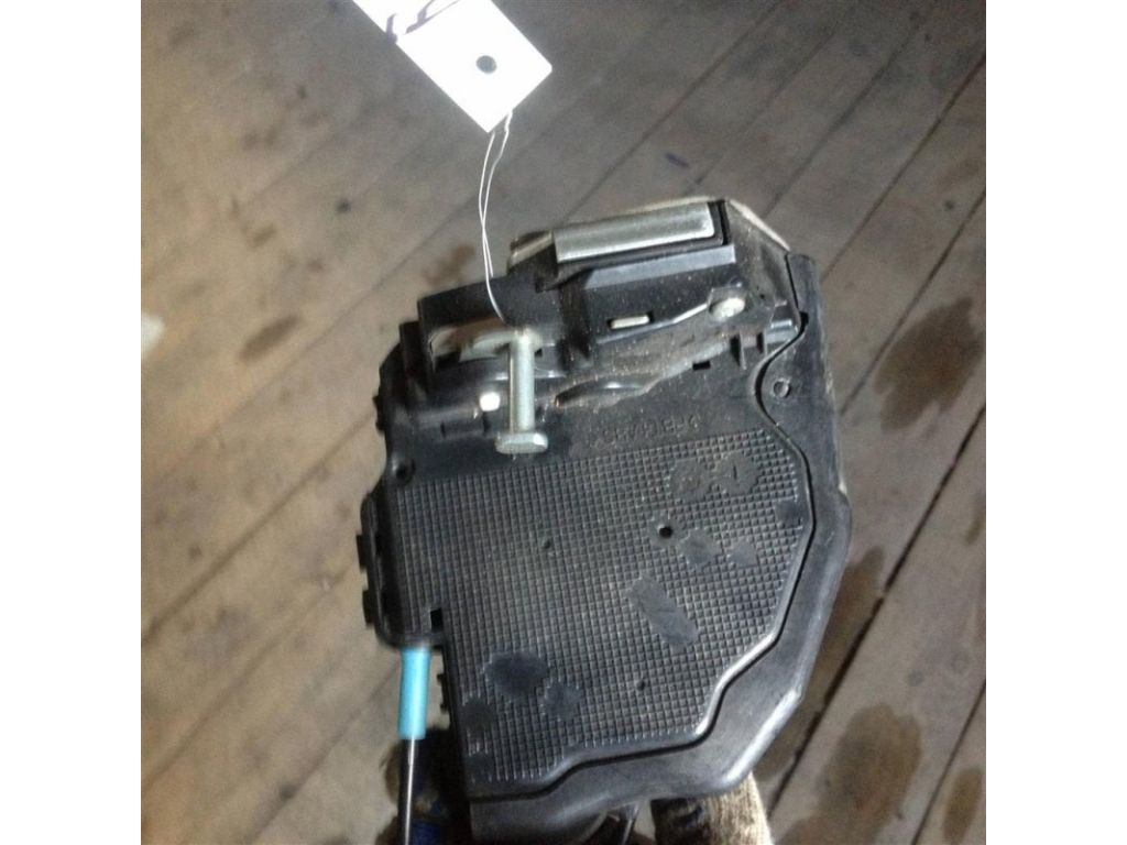 69050-42021 | Замок двери задн. прав. TOYOTA RAV4 05-12 - Фото 2