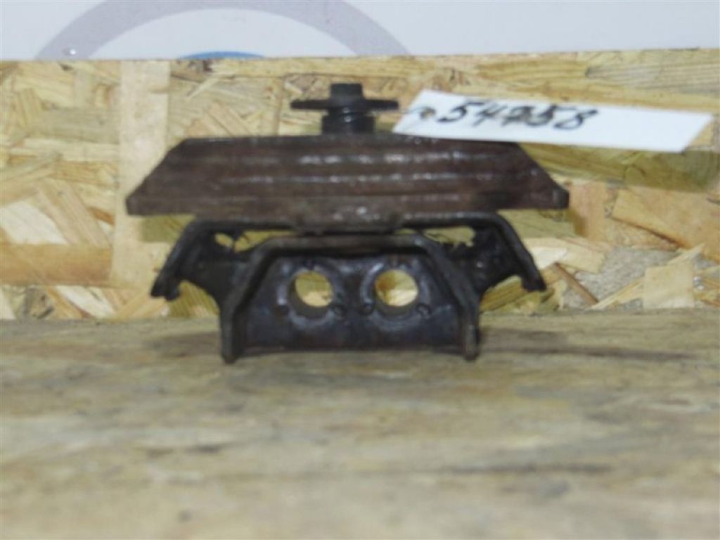 41196-48030 | Кронштейн редуктора LEXUS RX350/450 09-15