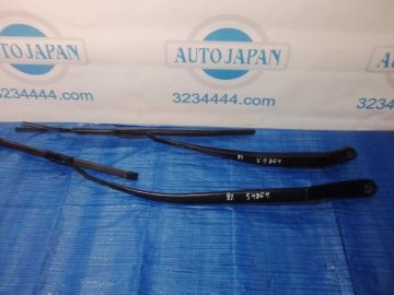 Повідець склоочисника передній LEXUS RX350/450 09-15