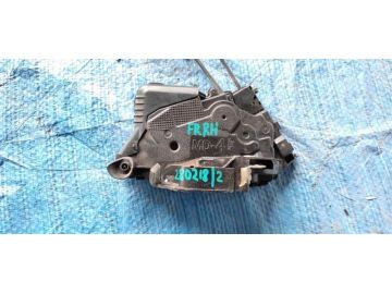 Замок двері передн. прав. LEXUS GS350 GS300 05-11