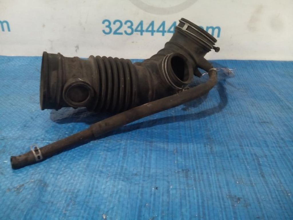 Патрубок воздушного фильтра MITSUBISHI GALANT 03-12 - Фото 2