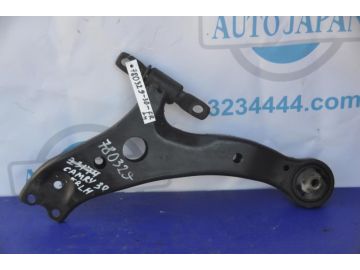 Рычаг передней подвески нижний лев. TOYOTA CAMRY 30 02-06