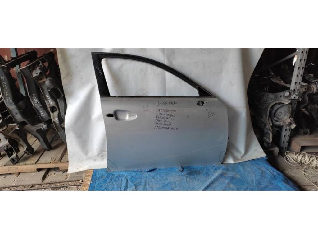 6700153050 | Двері передн. прав. LEXUS IS250/350 05-13