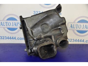 Корпус повітряного фільтра LEXUS RX300/330/350/400 03-09