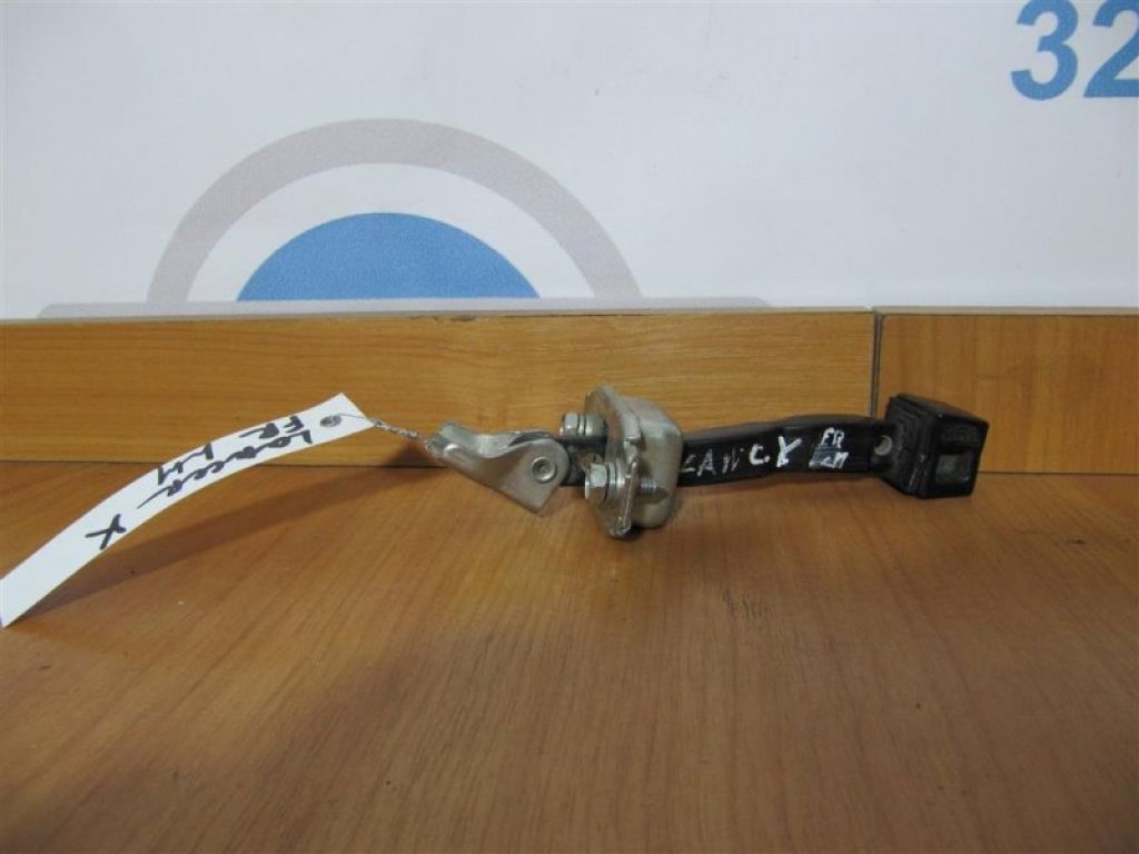 5702A079 | Обмежувач дверей передн. лів. MITSUBISHI LANCER X 10 07-15 - Фото 2