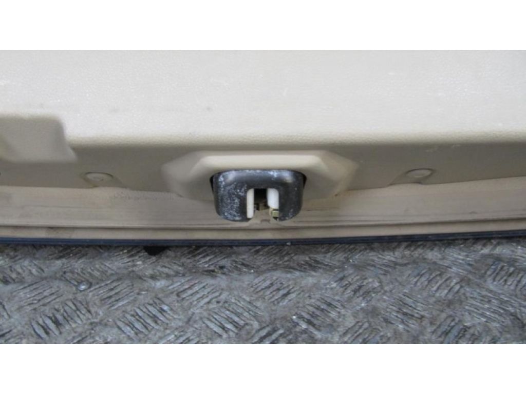 90100-CB80D | Крышка багажника NISSAN MURANO Z50 02-07 - Фото 6