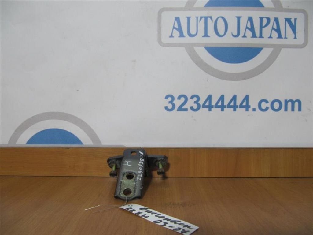 MR302270 | Петля двері нижня задн. прав. MITSUBISHI OUTLANDER 03-07