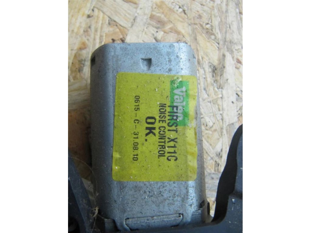 28710-EL000 | Моторчик склоочисника задн. NISSAN TIIDA/VERSA C11 04-11 - Фото 4