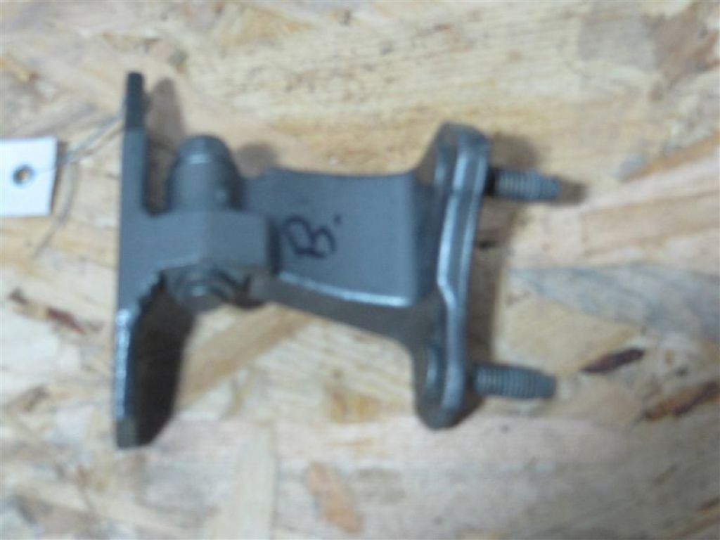 82401-1MA0A | Петля двері верхня задн. лів. INFINITI M25/M37/M56/Q70/M35H 10-16 - Фото 2