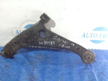 Рычаг передней подвески нижний лев. MITSUBISHI GALANT 03-12