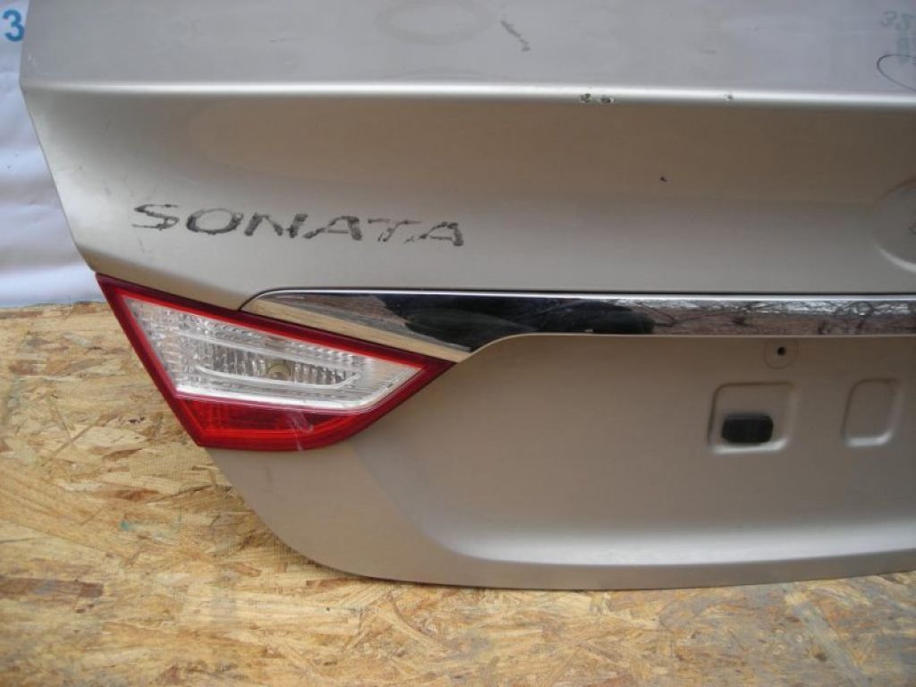 69200-3Q000 | Кришка багажника HYUNDAI SONATA YF 10-14 - Фото 8