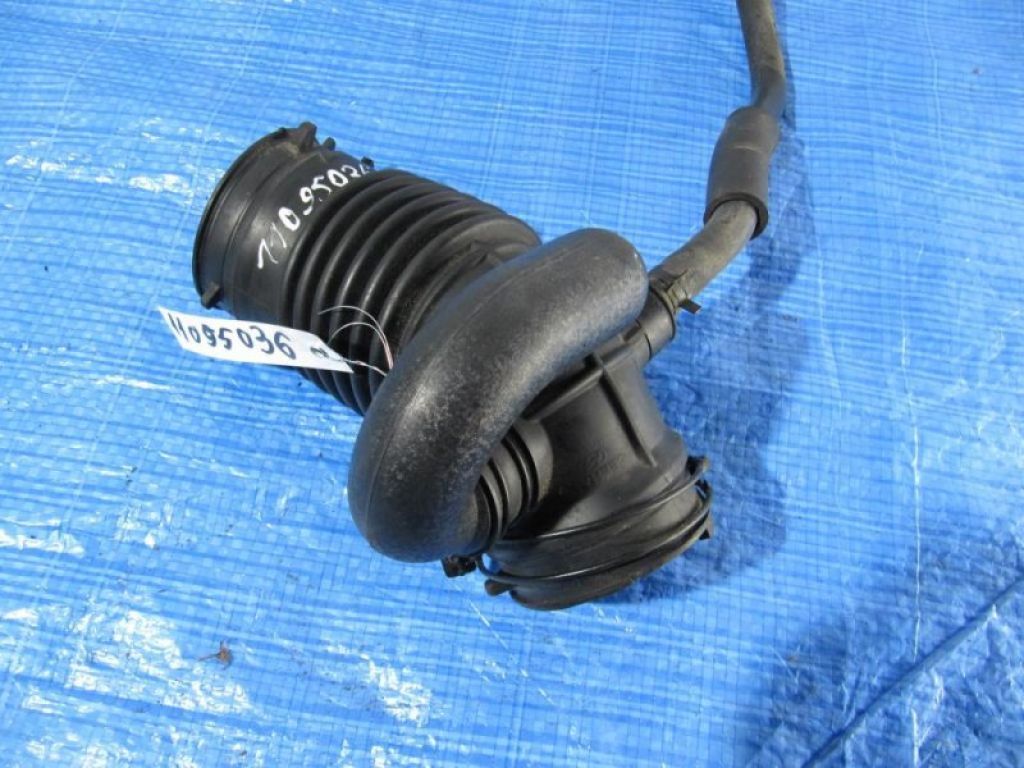 28140-3X520 | патрубок повітряного фільтра HYUNDAI ELANTRA MD 10-15 - Фото 4