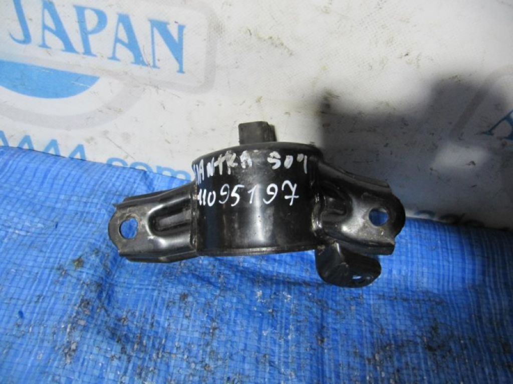 21830-3Y100 | Подушка двигателя лев. HYUNDAI ELANTRA MD 10-15