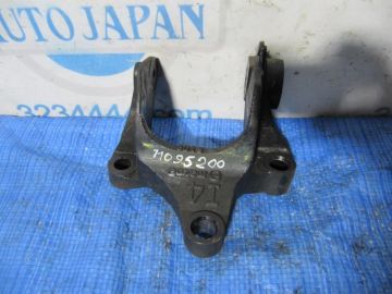 Кронштейн КПП MAZDA CX-7 06-12