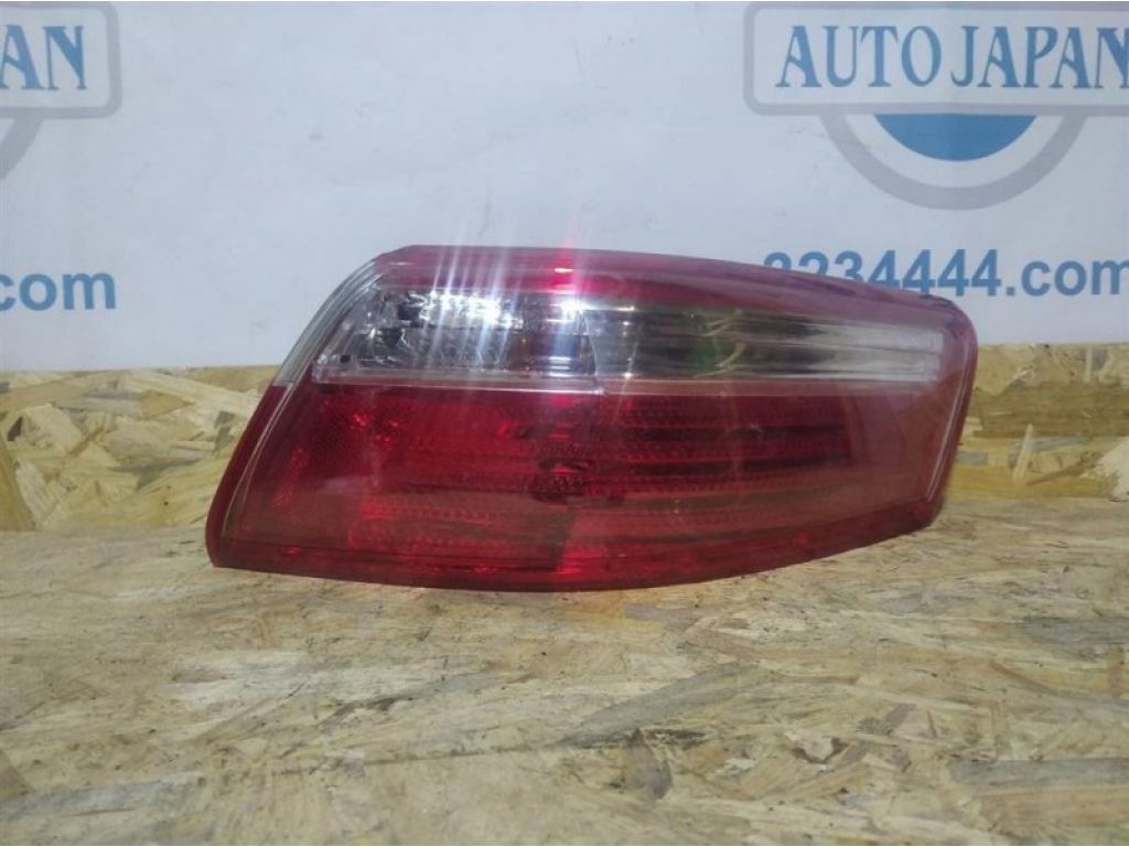 81550-33350 | Ліхтар зовнішній задн. прав. TOYOTA CAMRY 40 06-11