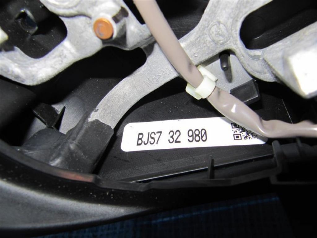 BJS7-32-98202 | Руль MAZDA 3 BM 13-19 - Фото 5