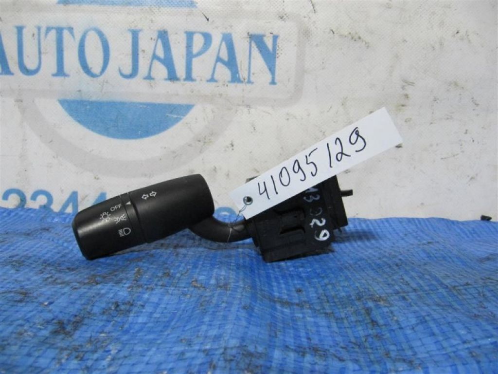 KD33-66-122 | Підрульовий перемикач лів. MAZDA 3 BM 13-19