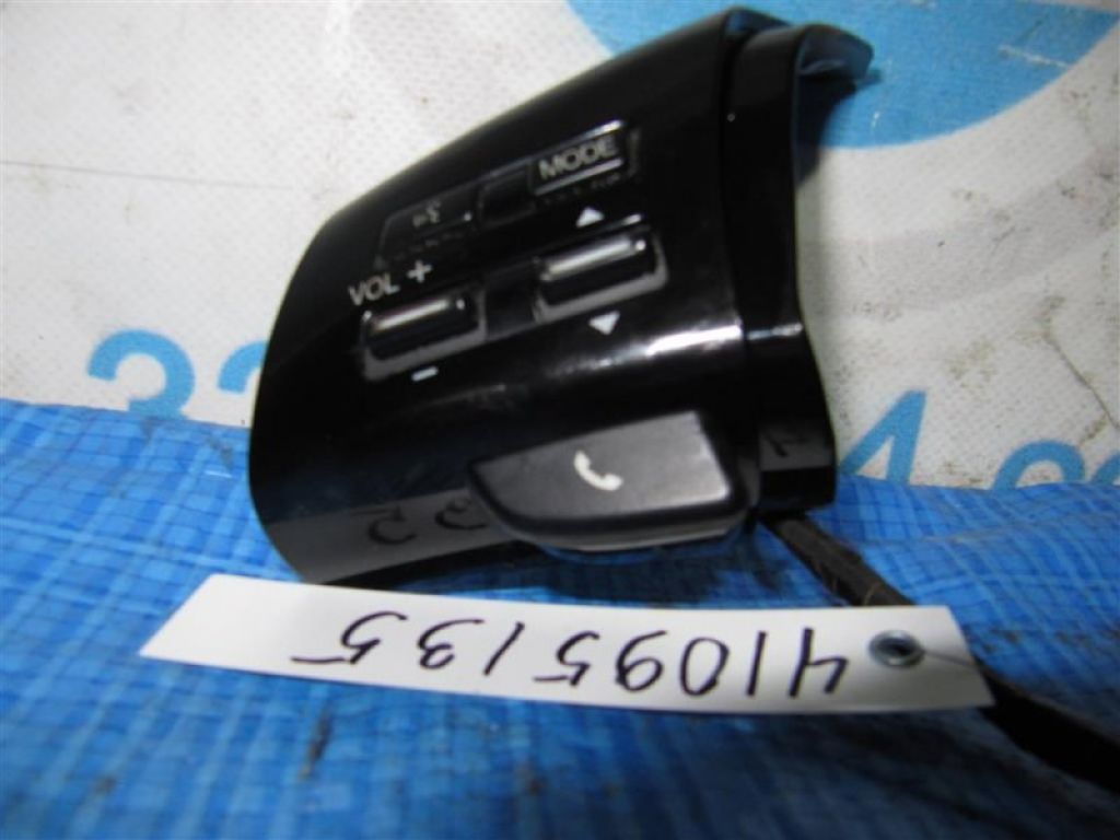 TD16-66-4M0 | Кнопки руля MAZDA CX-9 06-16 - Фото 2