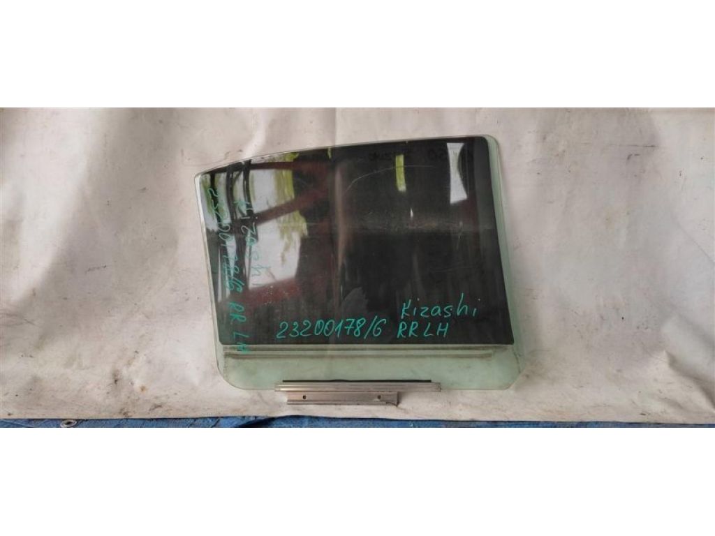 84546-57L00 | Стекло двери задн. лев. SUZUKI KIZASHI 09-14 - Фото 2