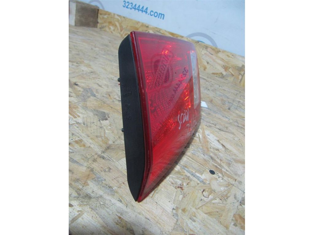 81581-33150 | Ліхтар внутрішній задн. прав. LEXUS ES350 06-12 - Фото 5