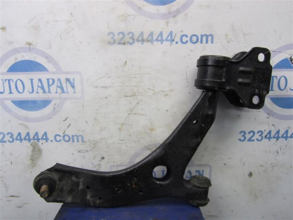 BBM2-34-300A | Рычаг передней подвески нижний прав. MAZDA 3 BL 09-13