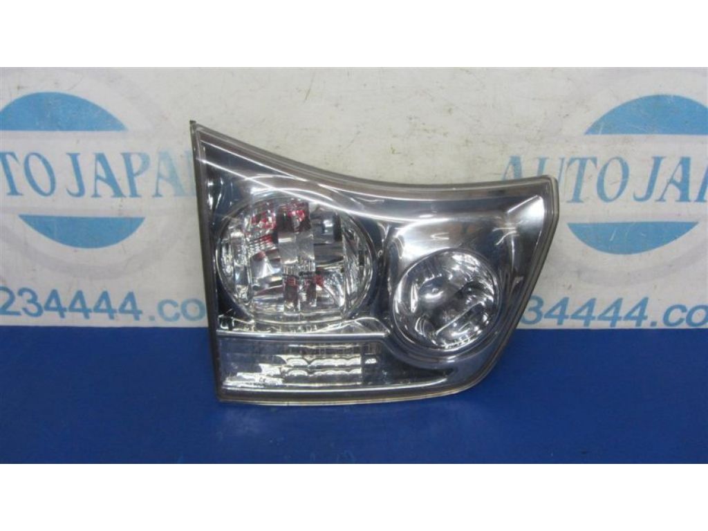 81590-0E010 | Ліхтар внутрішній задн. лів. LEXUS RX300/330/350/400 03-09