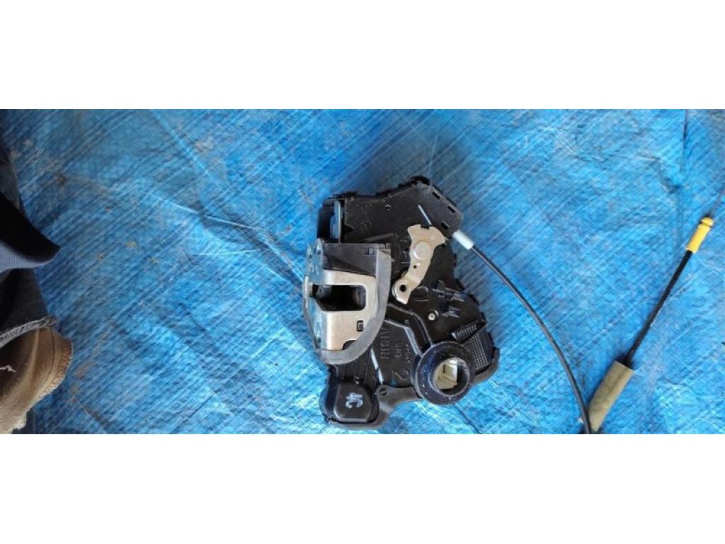 69030-0C050 | Замок двері передн. прав. TOYOTA SIENNA 11-16 - Фото 4