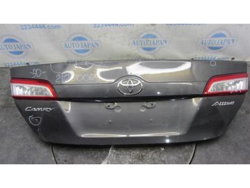 Крышка багажника TOYOTA CAMRY 50 12-15
