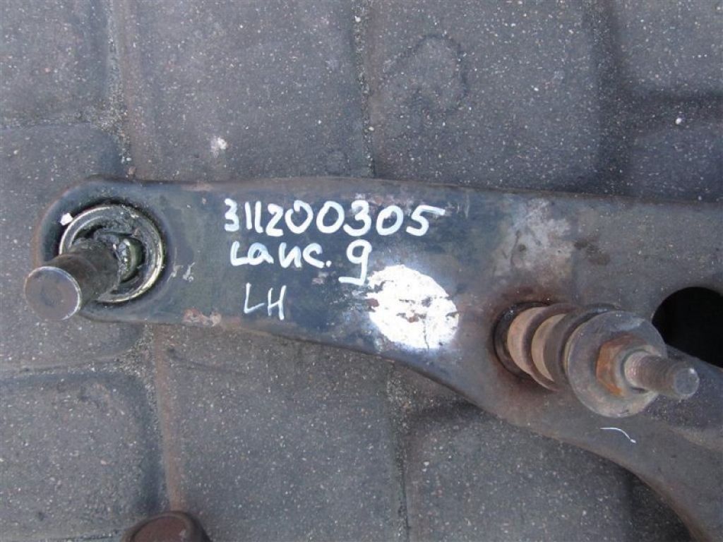 MR403420 | Важіль передньої підвіски нижній прав. MITSUBISHI LANCER IX 9 03-07 - Фото 5