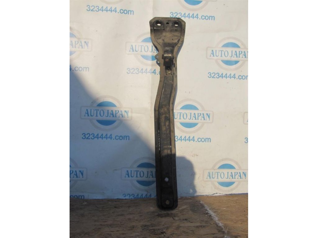 MR589146 | Балка двигателя продольная MITSUBISHI GALANT 03-12