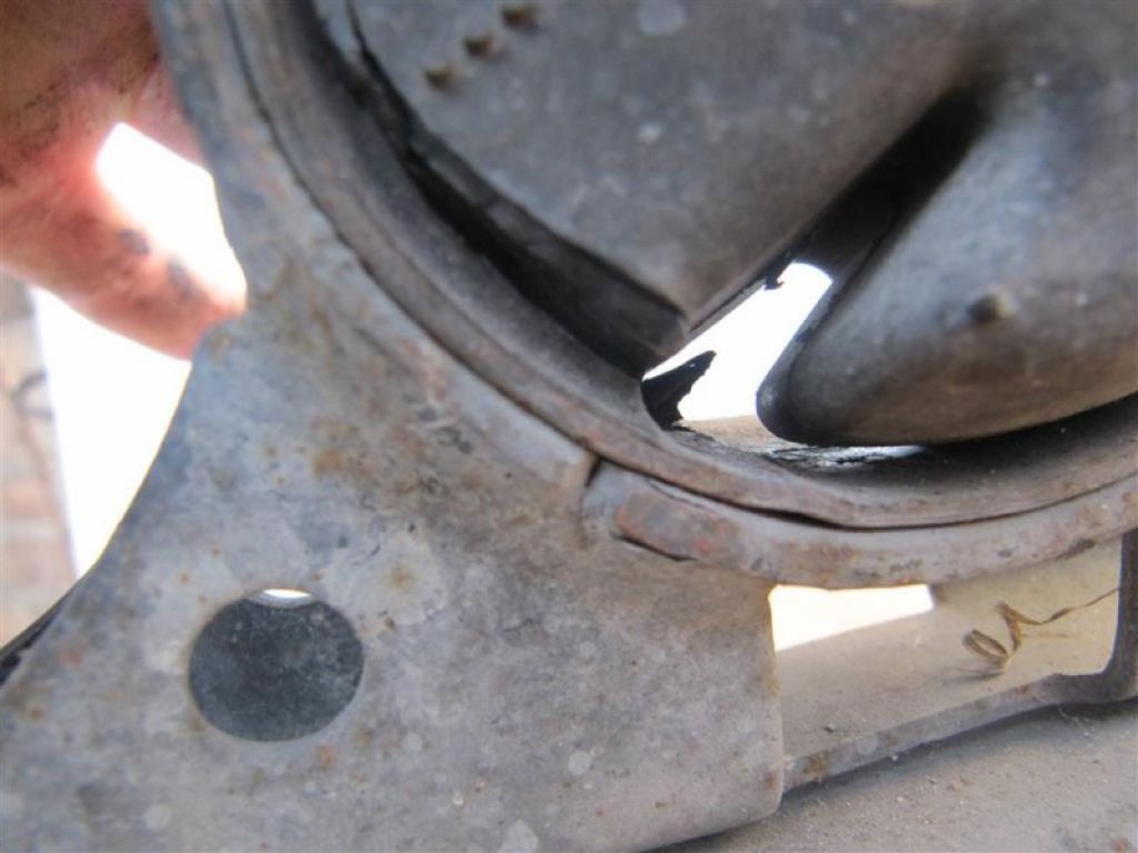 MR589146 | Балка двигателя продольная MITSUBISHI GALANT 03-12 - Фото 5