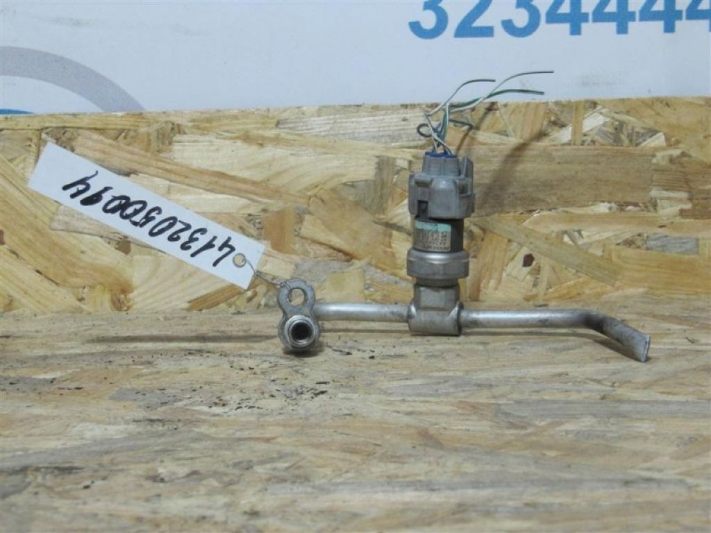 88645-08010 | Датчик давления кондиционера TOYOTA CAMRY 30 02-06