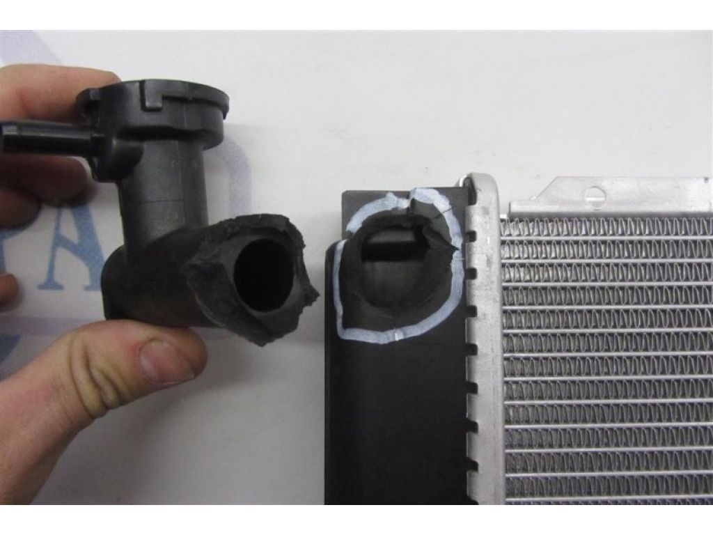 16041-20354 | Радіатор основний TOYOTA HIGHLANDER 01-07 - Фото 3