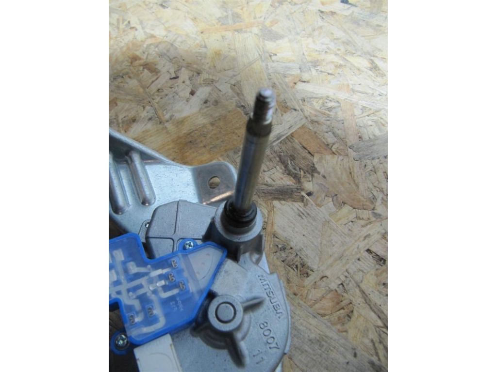 86510SC111 | Моторчик склоочисника задн. SUBARU CROSSTREK 12-17 - Фото 3