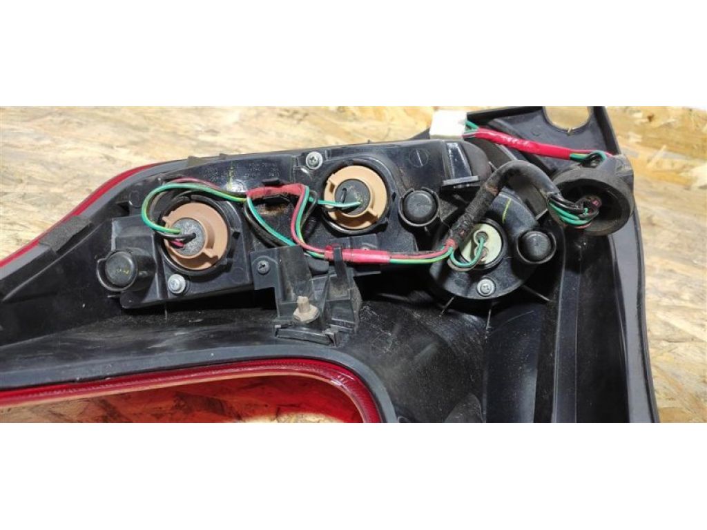 26555-1KM0A | Ліхтар зовнішній задн. лів. NISSAN JUKE 10-19 - Фото 3