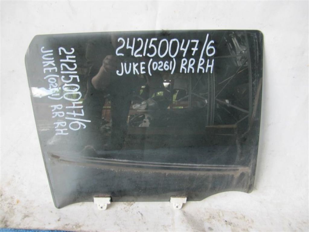82300-1KA1A | Стекло двери задн. прав. NISSAN JUKE 10-19