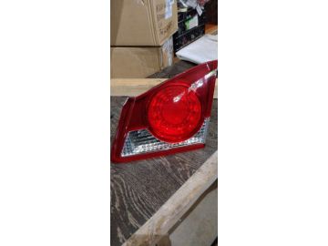 Ліхтар внутрішній задн. прав. HONDA CIVIC 4D 06-11