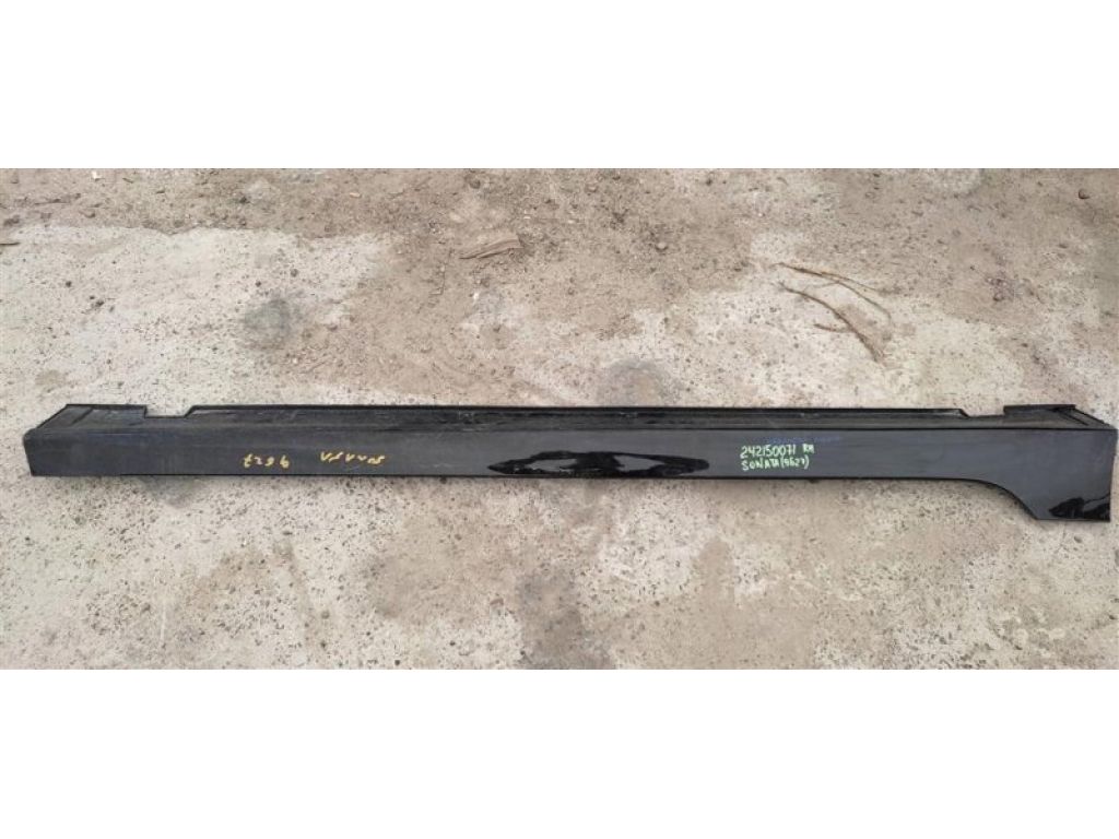 87752-C2000 | Накладка порогу зовнішня прав. HYUNDAI SONATA LF 2014-